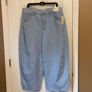 Universal Thread High Rise Barrel Leg Women’s Light Wash Denim Jeans Size 16